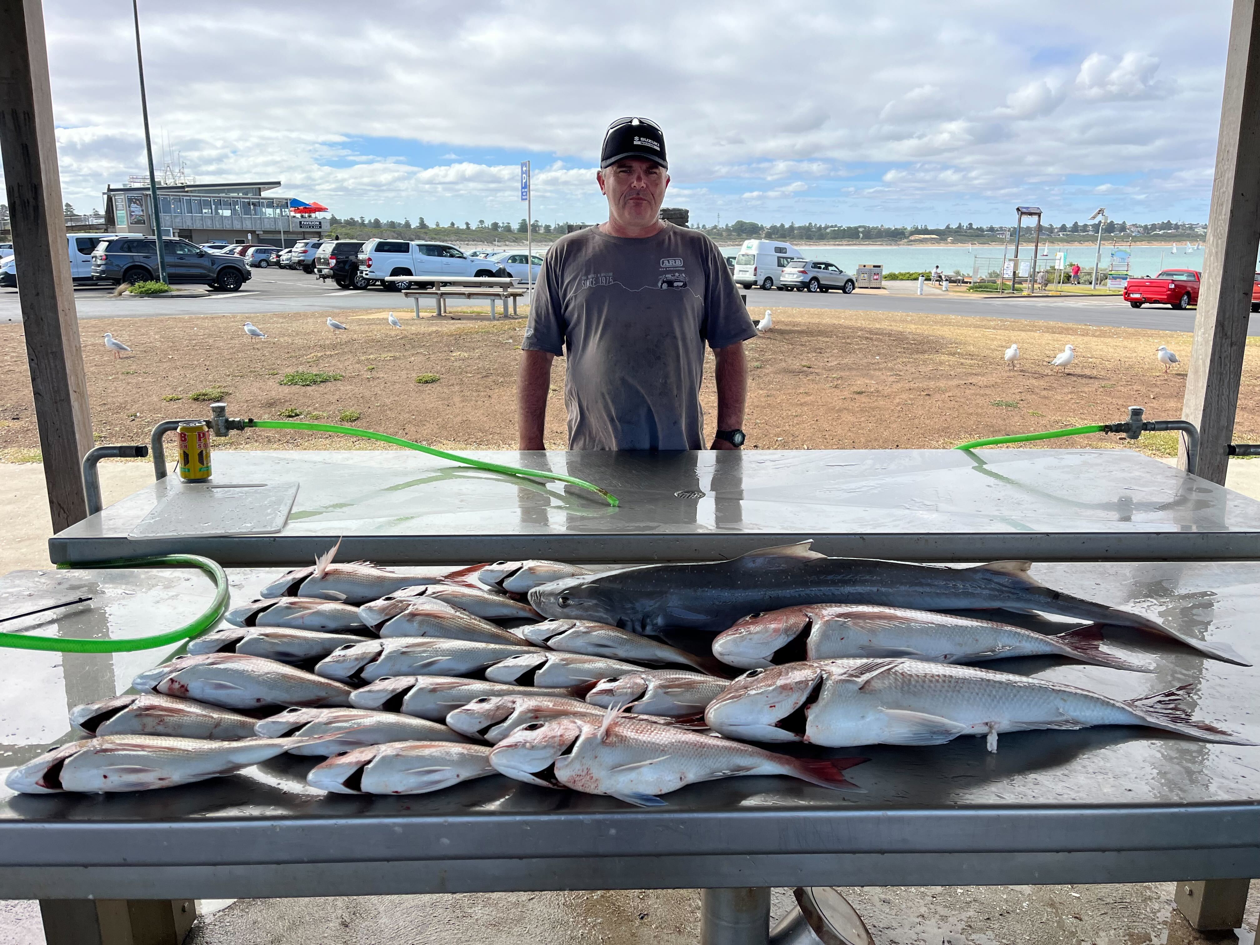 Snapper bag out